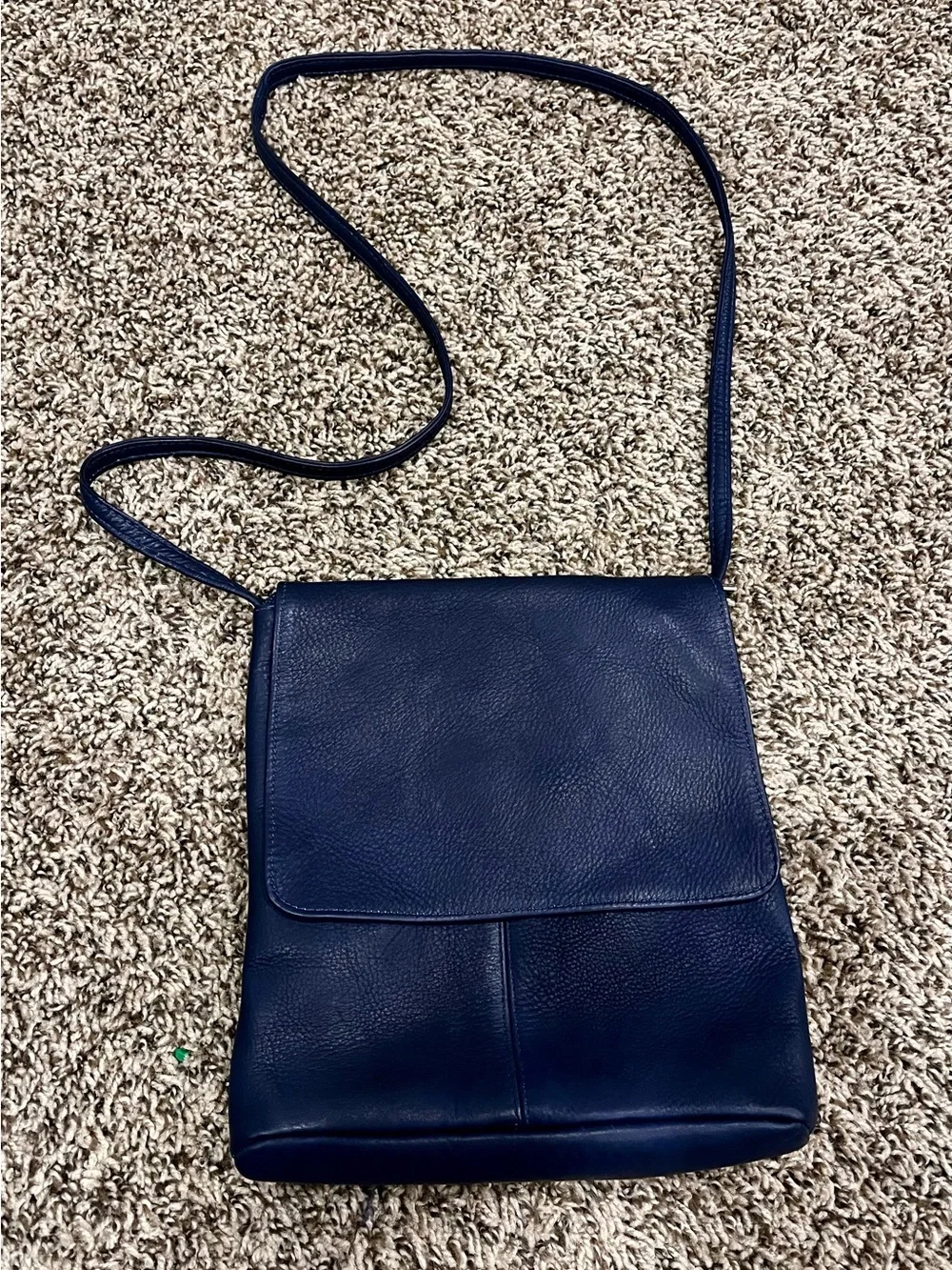 Le Donne Leather Flap-Over Bag Crossbody Bag Navy Casual - Picture 1 of 5